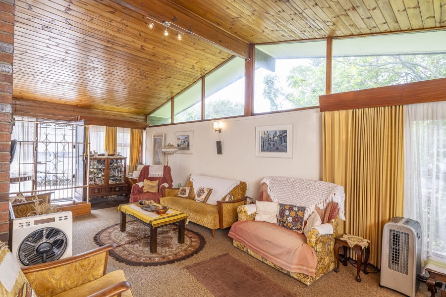 4 Bedroom Property for Sale in Oostersee Western Cape